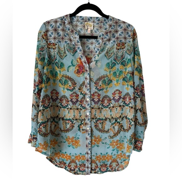 fig and flower Tops - Fig and Flower Floral Patterned Women's blouse, size M